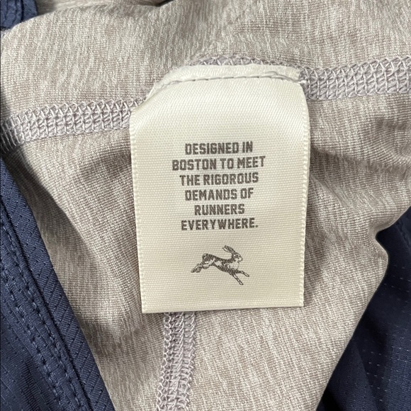 Tracksmith Twilight Running Shorts in Navy. Size Small - Picture 7 of 9